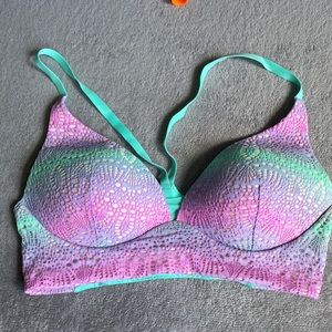 Victoria’s Secret Body by Victoria Lightly Lined Plunge Bra 34C